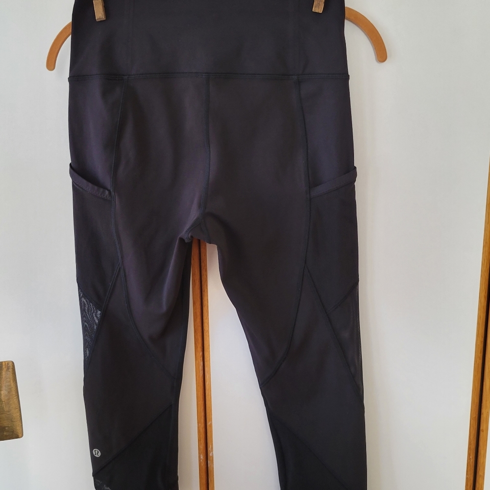 Lululemon Fast as Light Crop Luxtreme Black High Rise Leggings 6 - Picture 15 of 16
